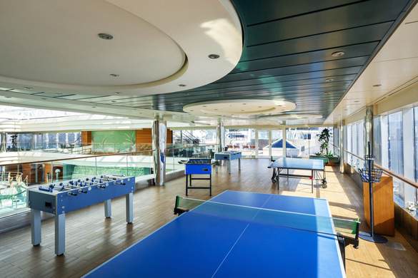 MSC Cruises MSC Divina La Sirene Bar - Credit - MSC Rights - Ivan Sarfatti 2.jpg